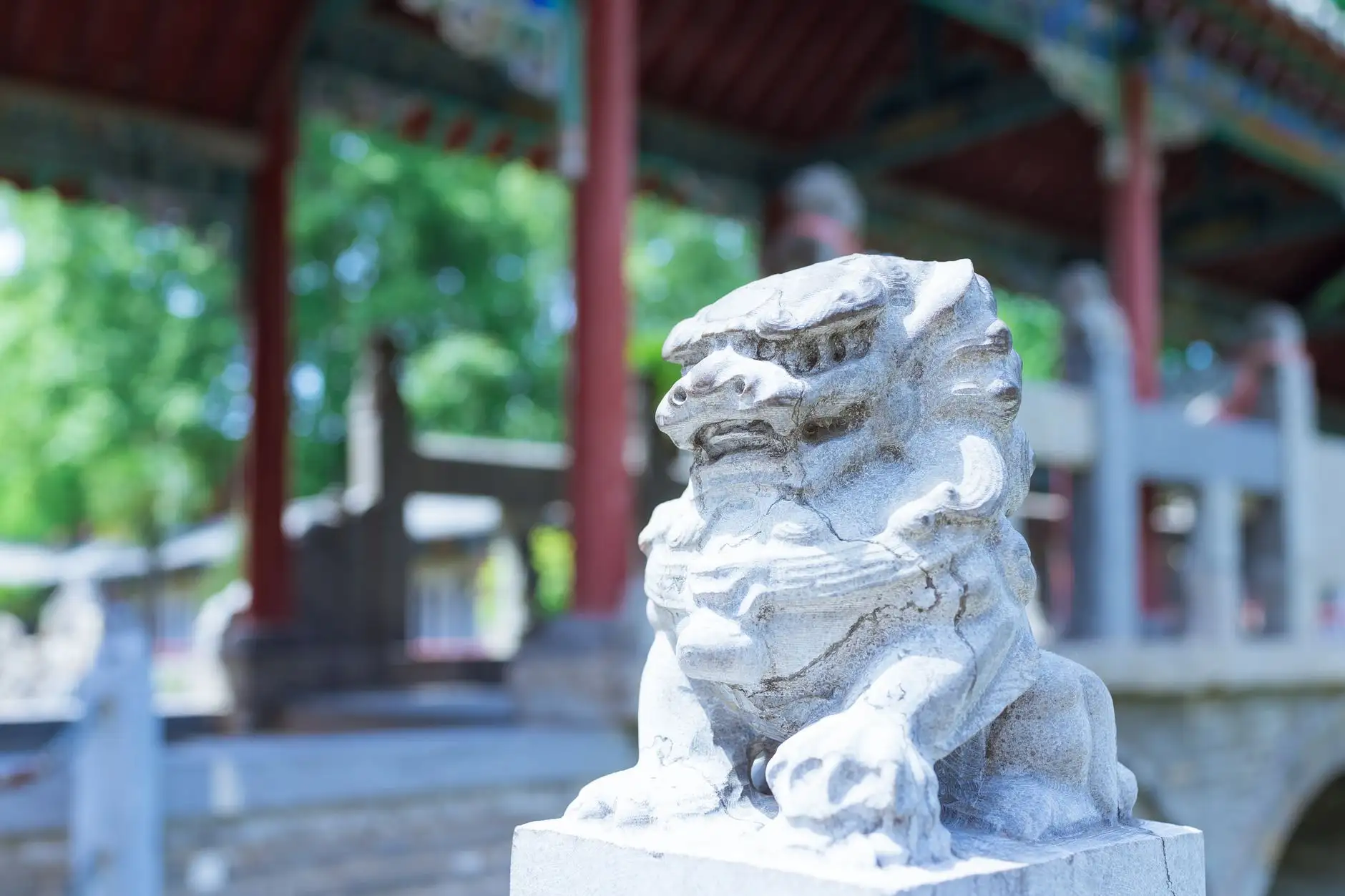 家庭清洁剂配方技术发展趋势及其在重庆商贸中的应用